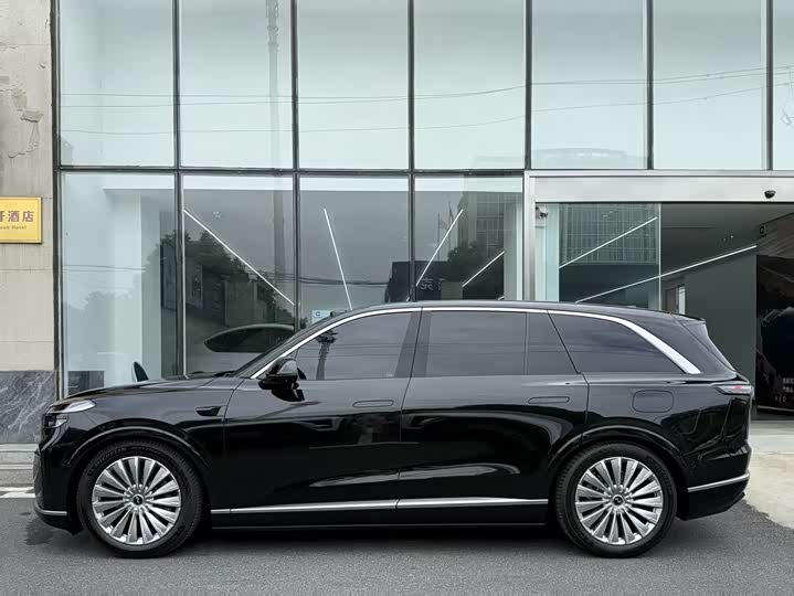 Фото 7 - Nio Onvo L90