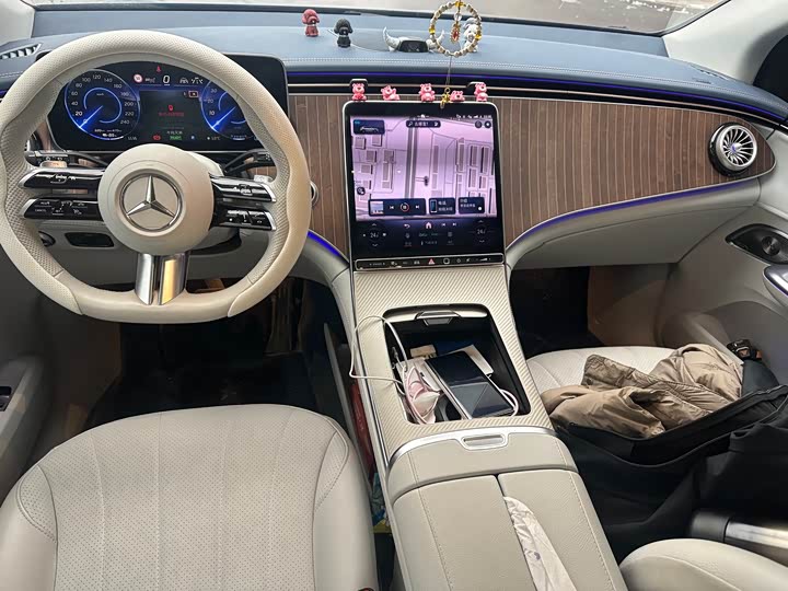 Фото 5 - Mercedes-Benz EQE SUV