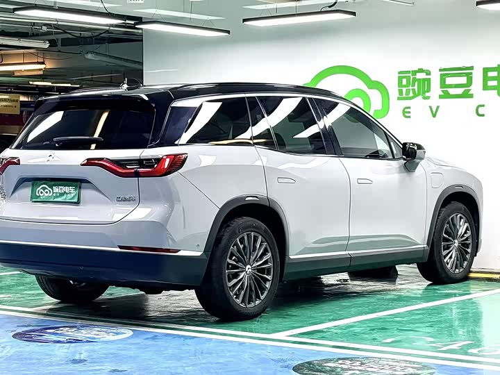 Фото 4 - Nio ES8