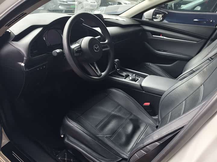 Фото 3 - Mazda 3 (Axela)