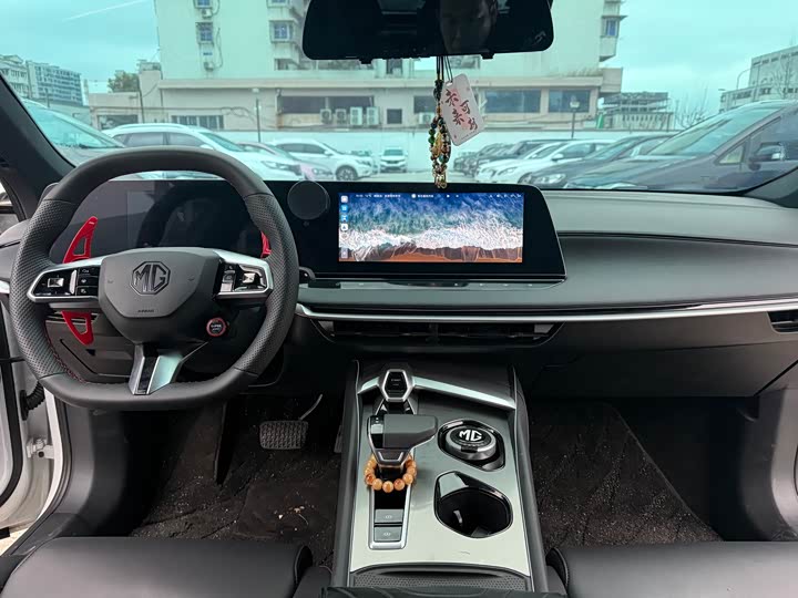 Фото 7 - MG Motor 7