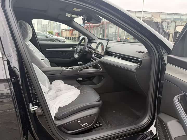 Фото 8 - Geely Preface