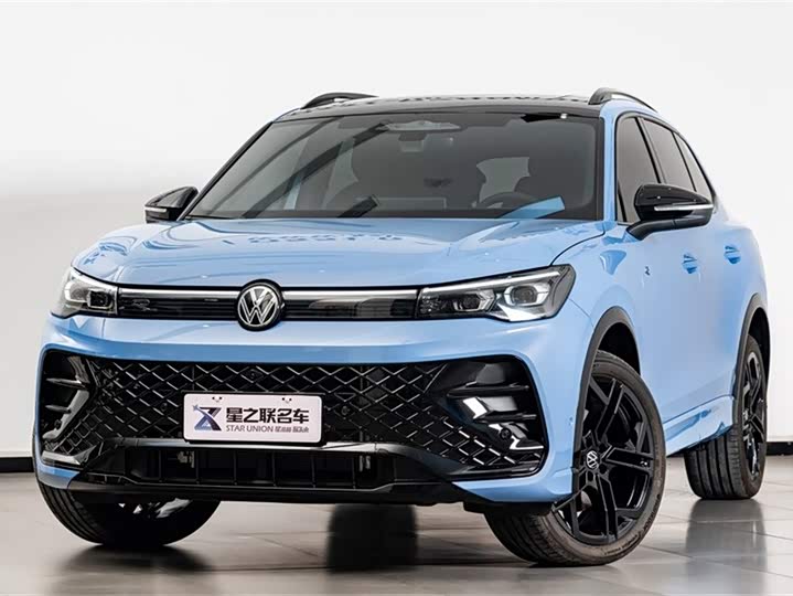 Фото 2 - Volkswagen Tiguan L Pro