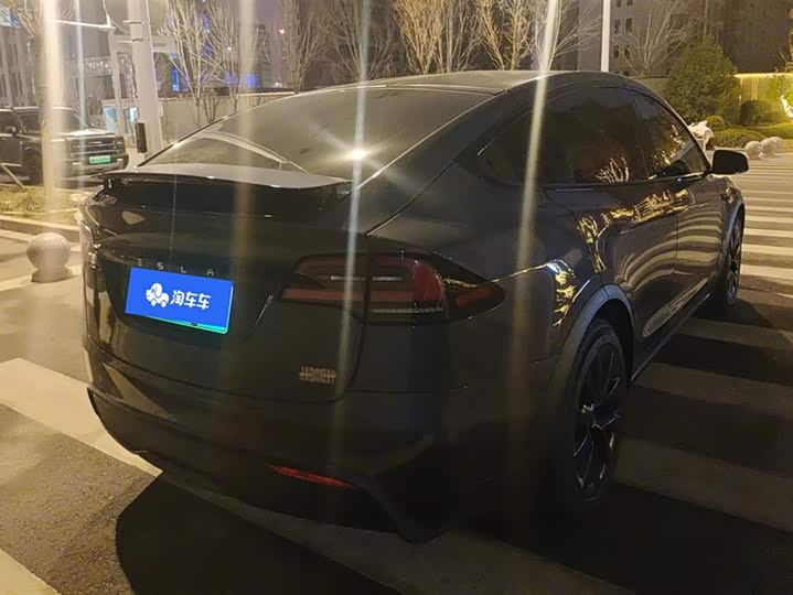 Фото 3 - Tesla Model X