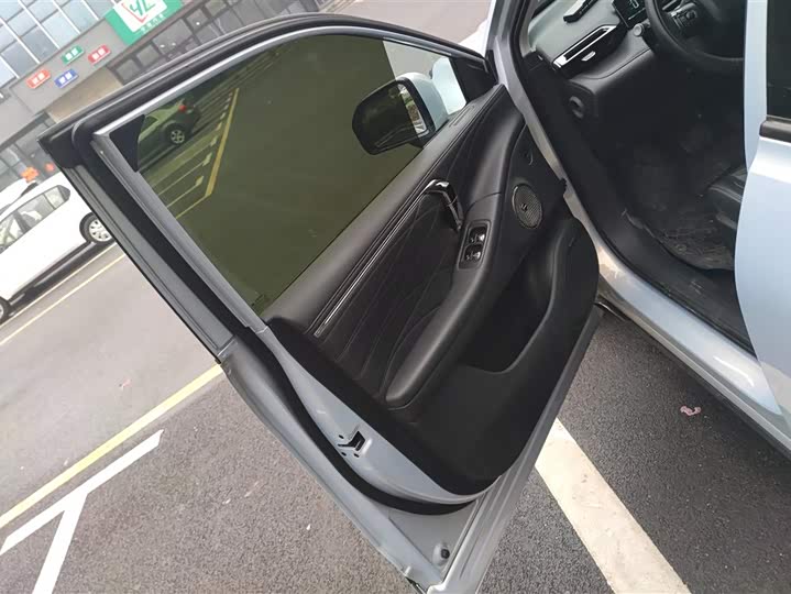 Фото 7 - GAC Aion V