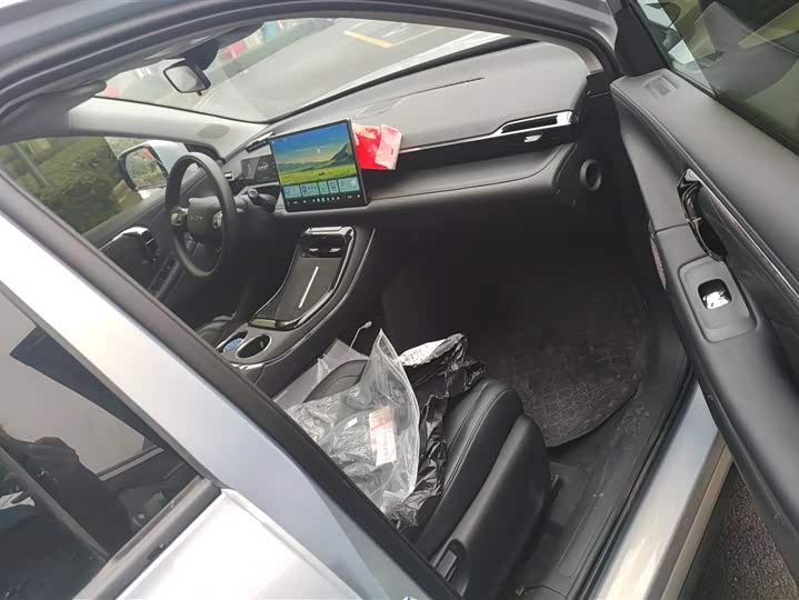 Фото 8 - GAC Aion V