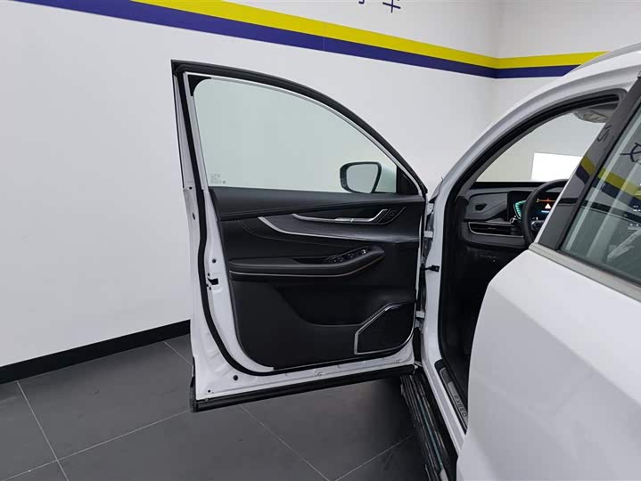 Фото 7 - Exeed LX C-DM Hybrid