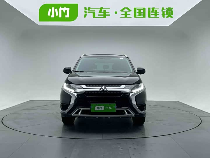 Фото 2 - Mitsubishi Outlander