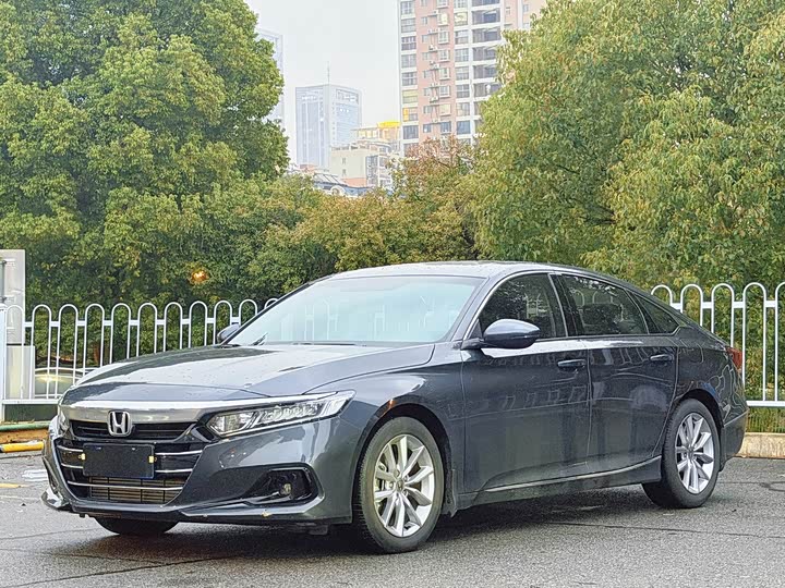 Фото 1 - Honda Accord