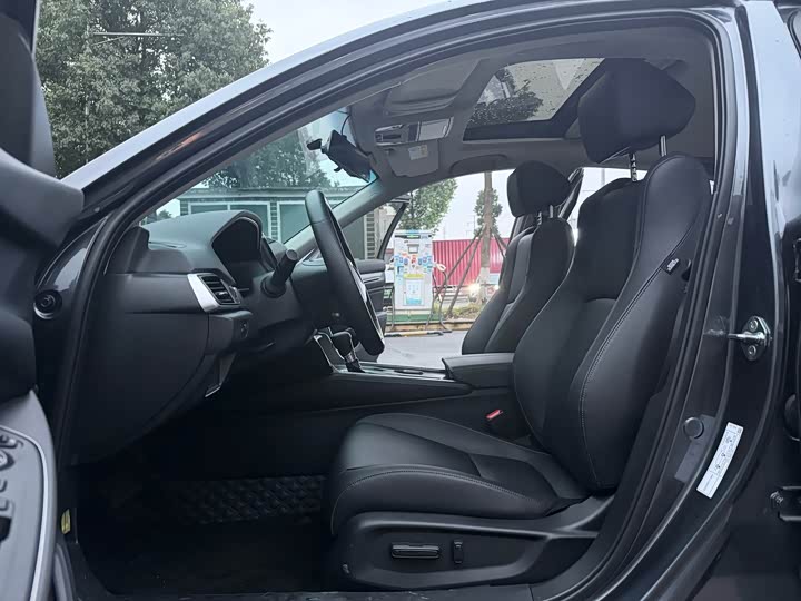 Фото 4 - Honda Accord