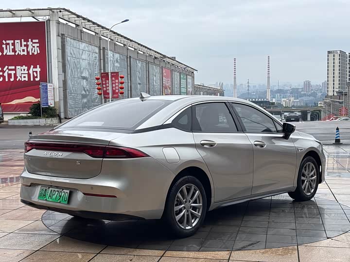 Фото 6 - GAC Aion S