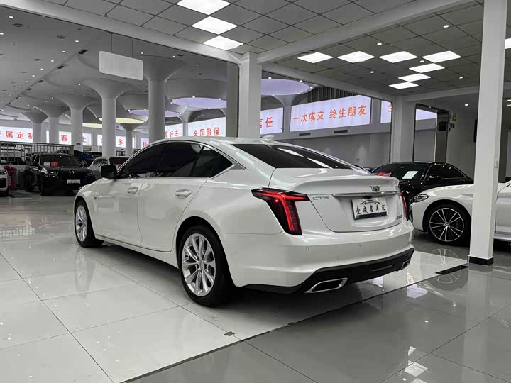 Photo 4 - Cadillac CT5