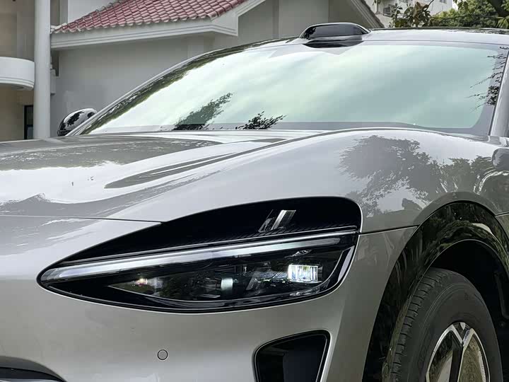 Photo 8 - Xiaomi YU7