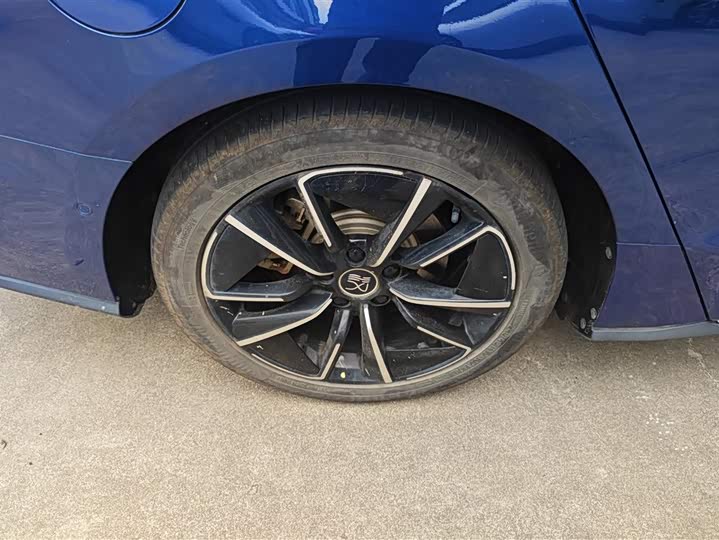 Фото 6 - BYD Han