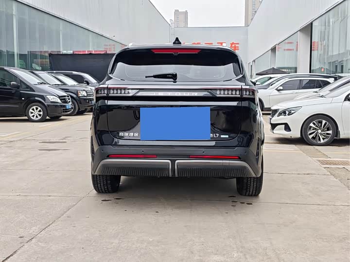 Фото 8 - Jetour Shanhai L7