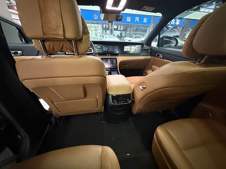 Фото 6 - LiXiang One