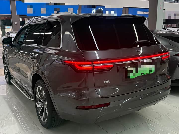 Фото 9 - LiXiang One