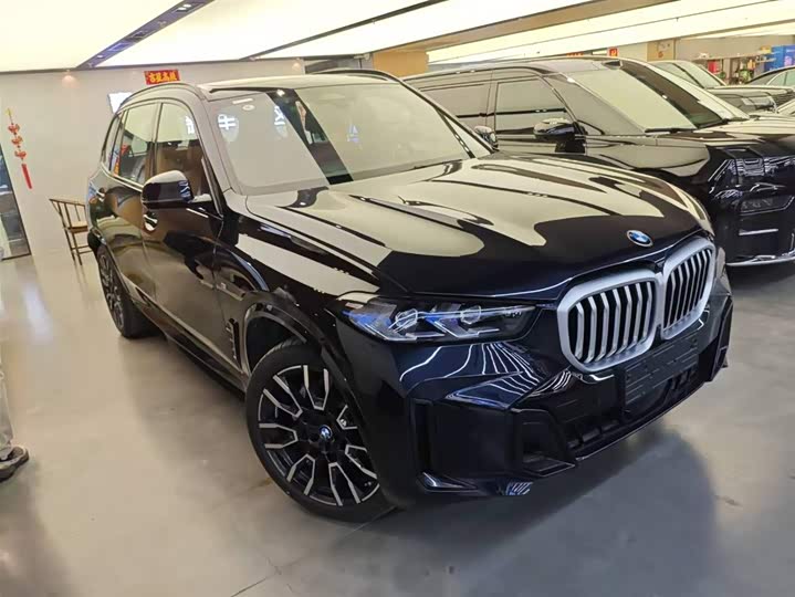 Фото 1 - BMW X5