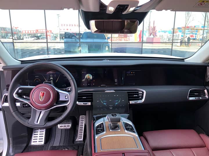 Фото 9 - Hongqi E-HS9