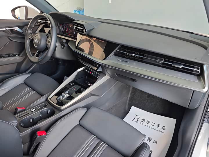 Фото 5 - Audi A3