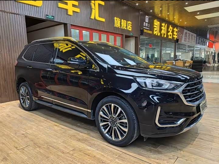 Фото 3 - Ford Edge