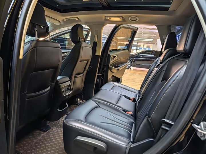 Фото 5 - Ford Edge