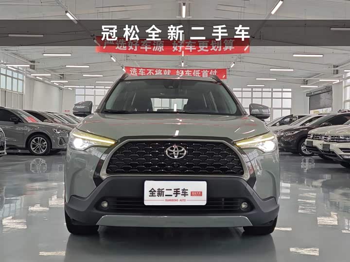 Фото 2 - Toyota Corolla Cross