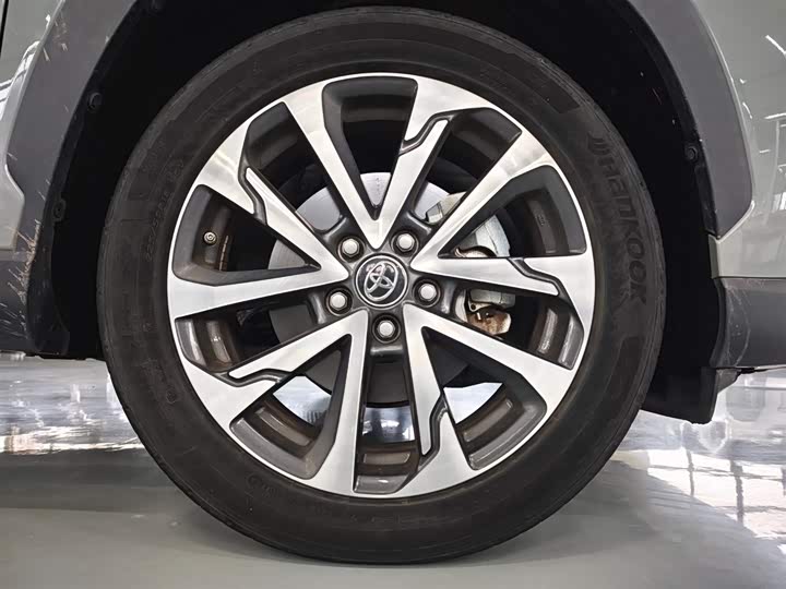 Фото 6 - Toyota Corolla Cross