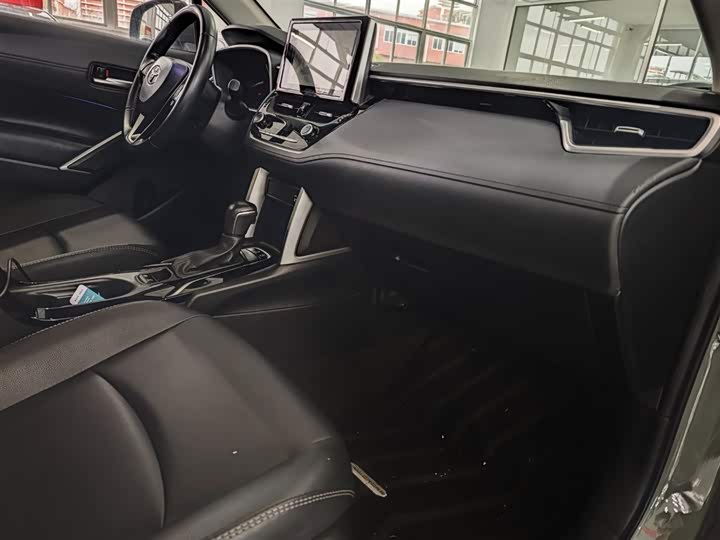 Фото 8 - Toyota Corolla Cross