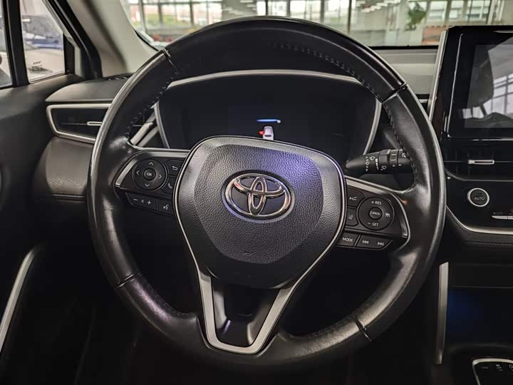 Фото 9 - Toyota Corolla Cross
