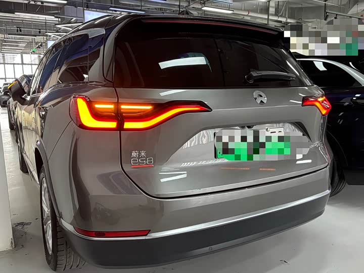 Фото 6 - Nio ES8