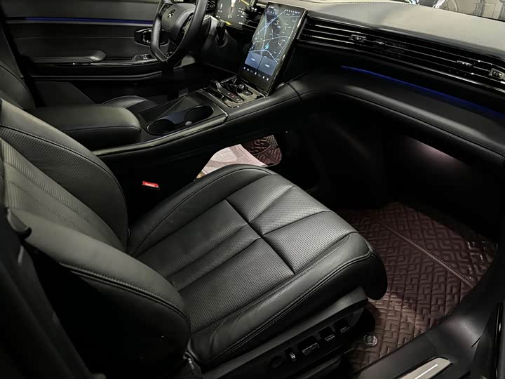 Фото 8 - Nio ES8