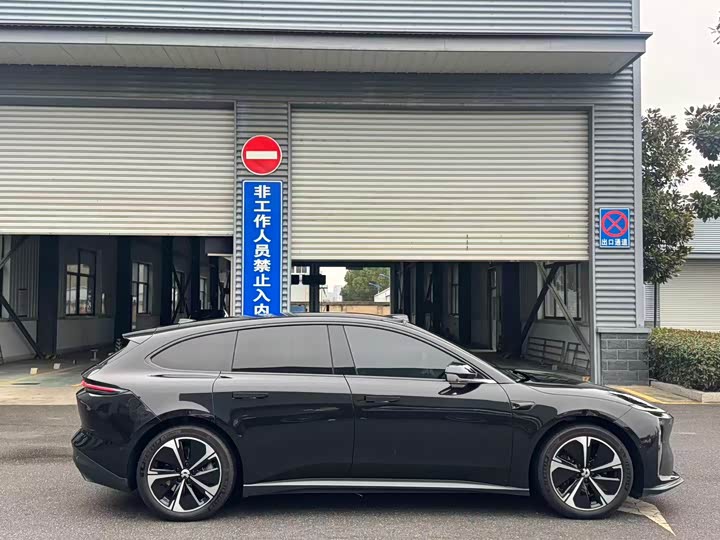 Фото 4 - Nio ET5T