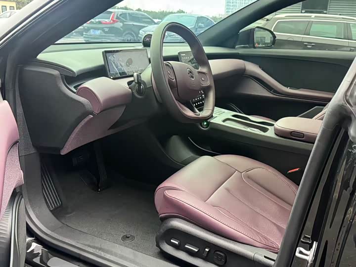 Фото 8 - Nio ET5T