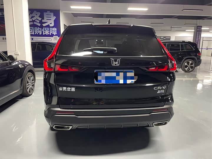 Фото 9 - Honda CR-V