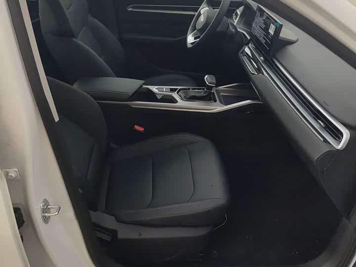 Photo 7 - Geely Emgrand