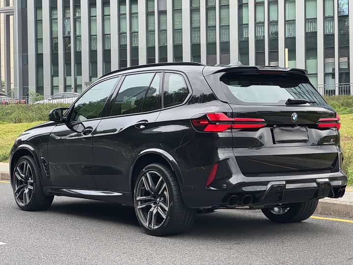 Фото 4 - BMW X5 M