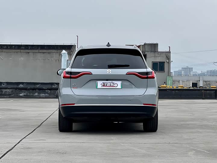 Фото 4 - Nio ES8