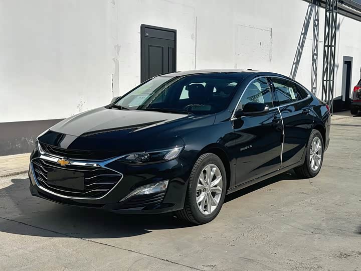 Фото 2 - Chevrolet Malibu XL