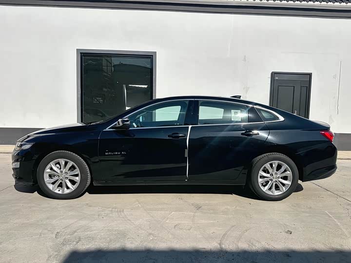 Фото 4 - Chevrolet Malibu XL
