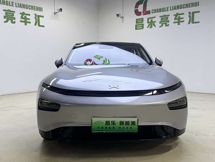 Фото 1 - XPeng P7