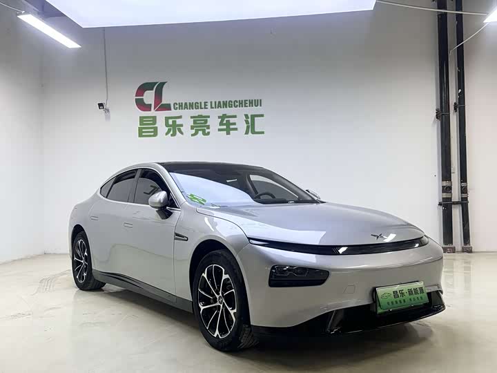 Фото 2 - XPeng P7