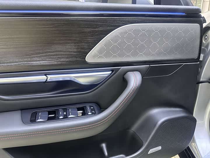 Фото 9 - XPeng P7