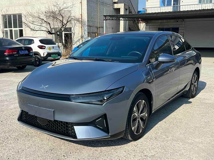 Фото 1 - XPeng P5