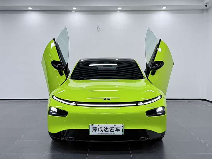 Фото 3 - XPeng P7