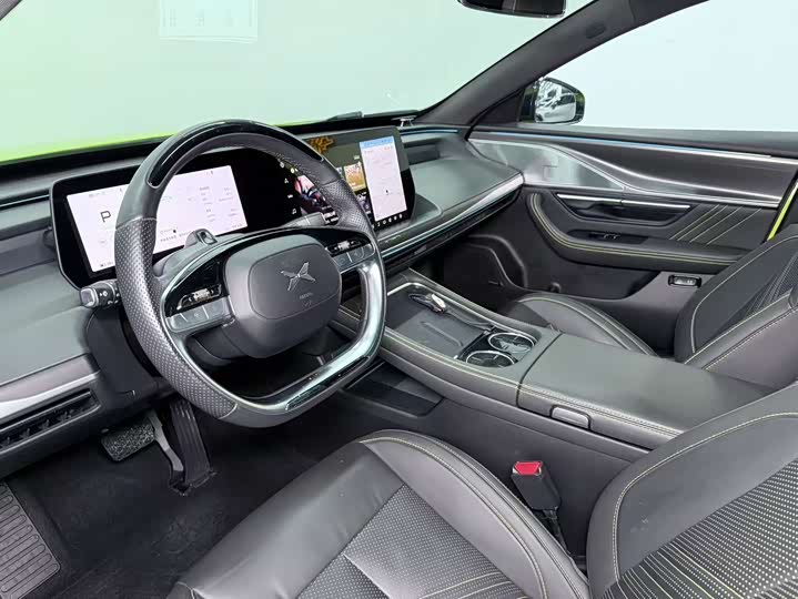 Фото 9 - XPeng P7