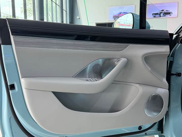 Фото 6 - Luxeed S7