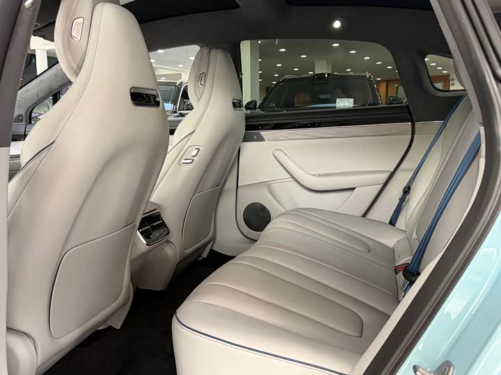 Фото 9 - Luxeed S7