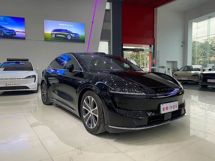 Фото 4 - Luxeed R7