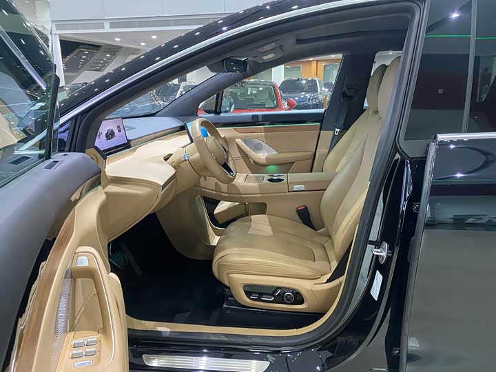 Фото 9 - Luxeed R7